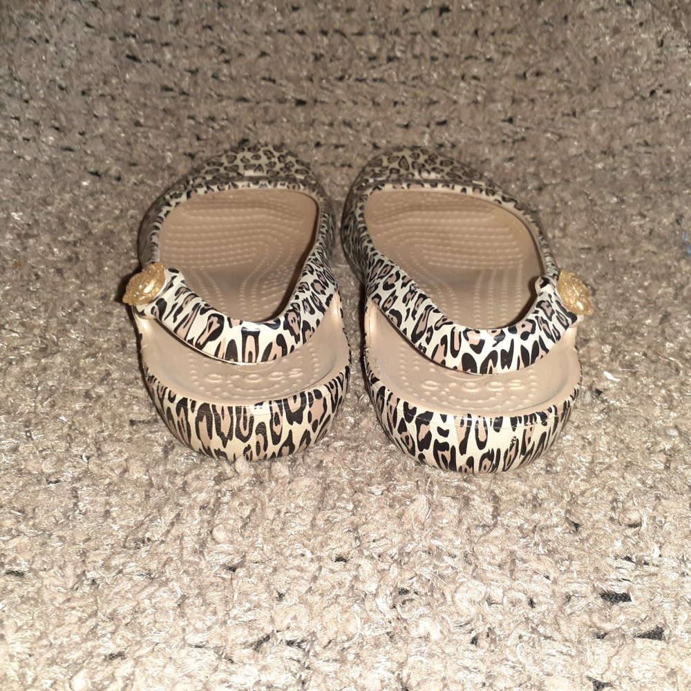 CROCS-Leopard Print Slingback Flats w/Flower Jibbitz-Sz 5-Excellent - Picture 5 of 7